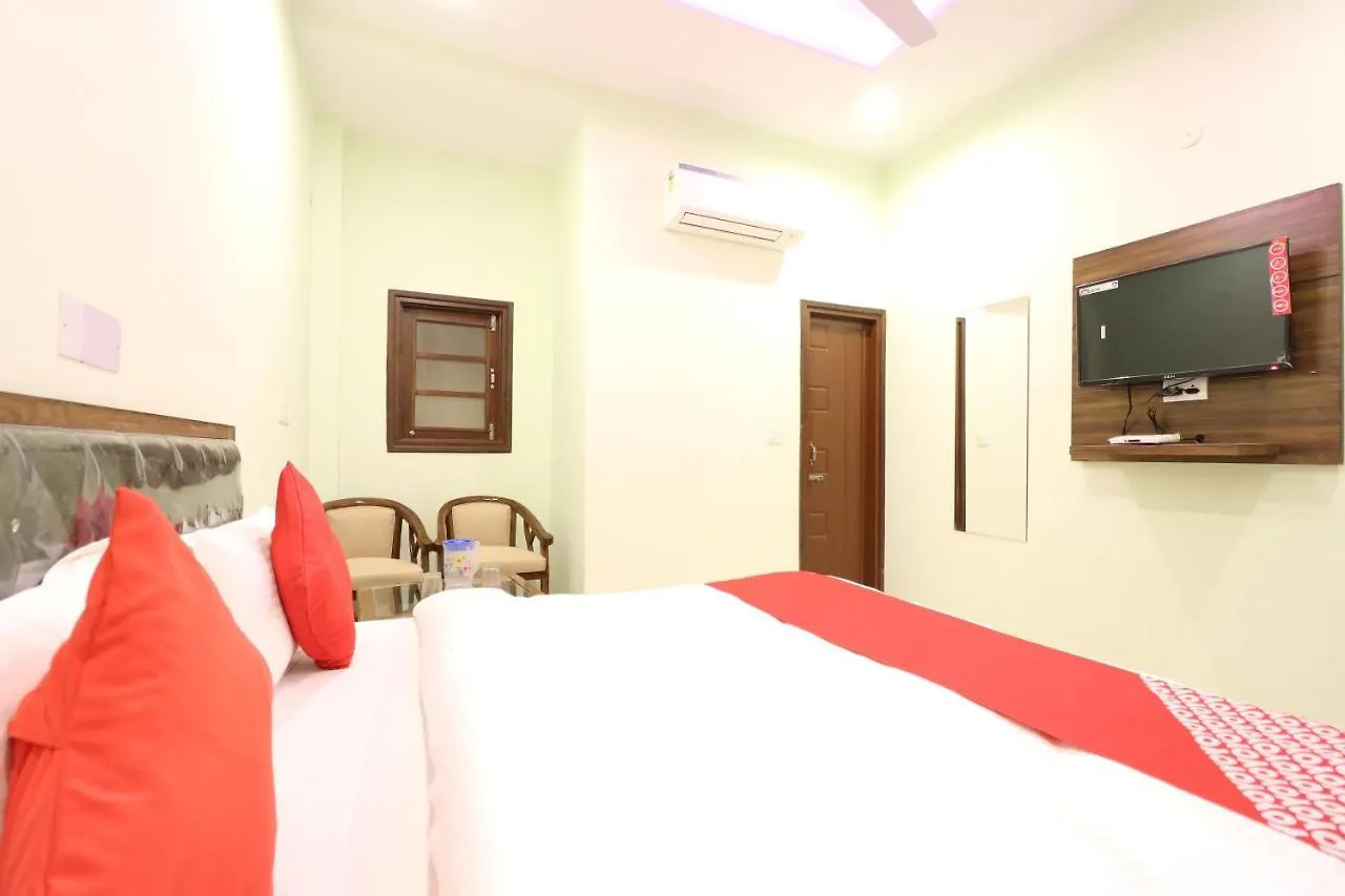 ***  Oyo 48657 Hotel Pearl 42 Chandigarh India