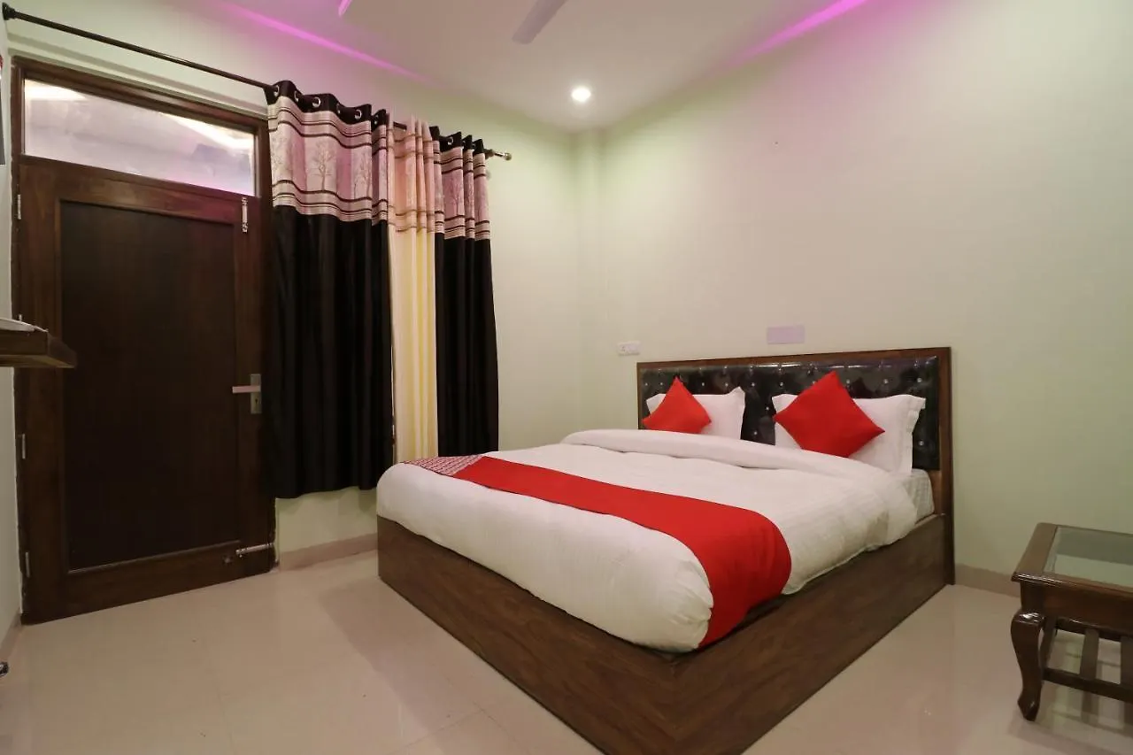 ***  Oyo 48657 Hotel Pearl 42 Chandigarh India